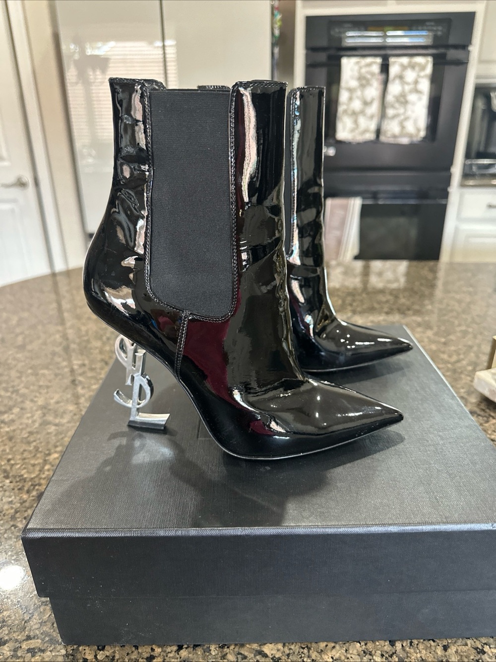 Saint Laurent Black Patent Leather Pointed Ankle Boots with Logo Sculpted Heel